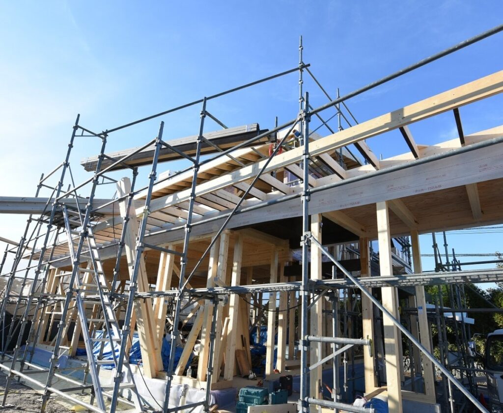 冬の訪れのお知らせ？？雪虫大発生ですね～。いざ！微笑ましい暮らしのために！！