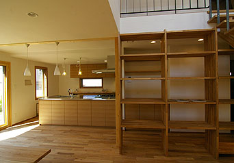 光が差し込む住まい